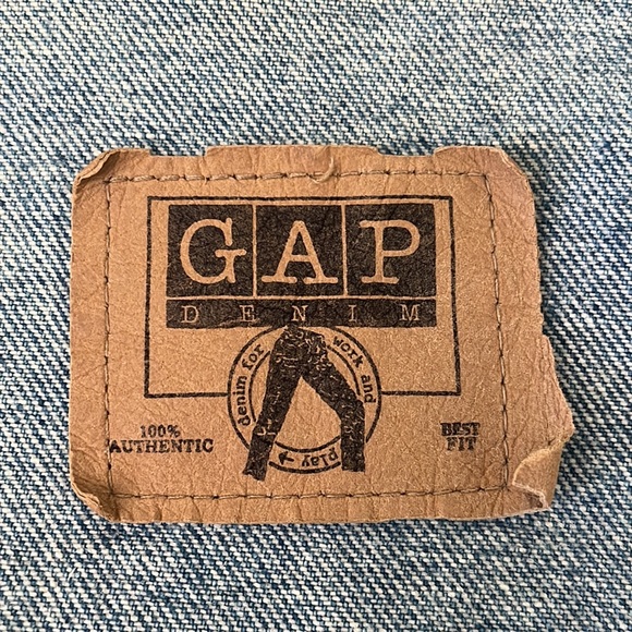 Vintage Gap denim jacket - Picture 3 of 3
